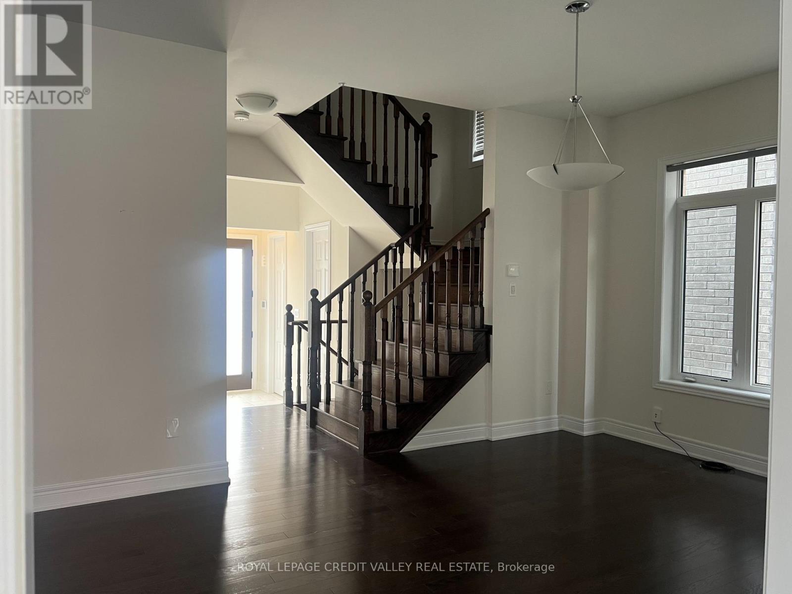 45 Kessler Drive, Brampton, Ontario L6R 4E7 - Photo 6 - W13700210