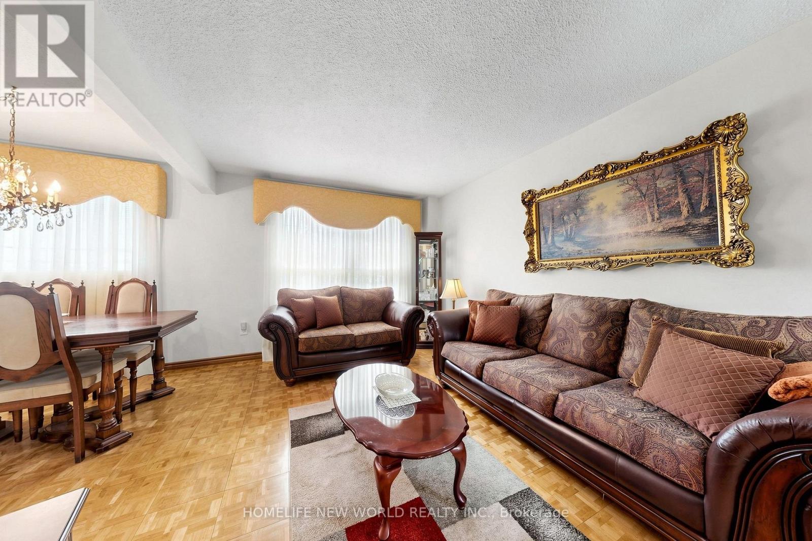 134 Crosby Avenue, Richmond Hill, Ontario  L4C 9N5 - Photo 7 - N13698694