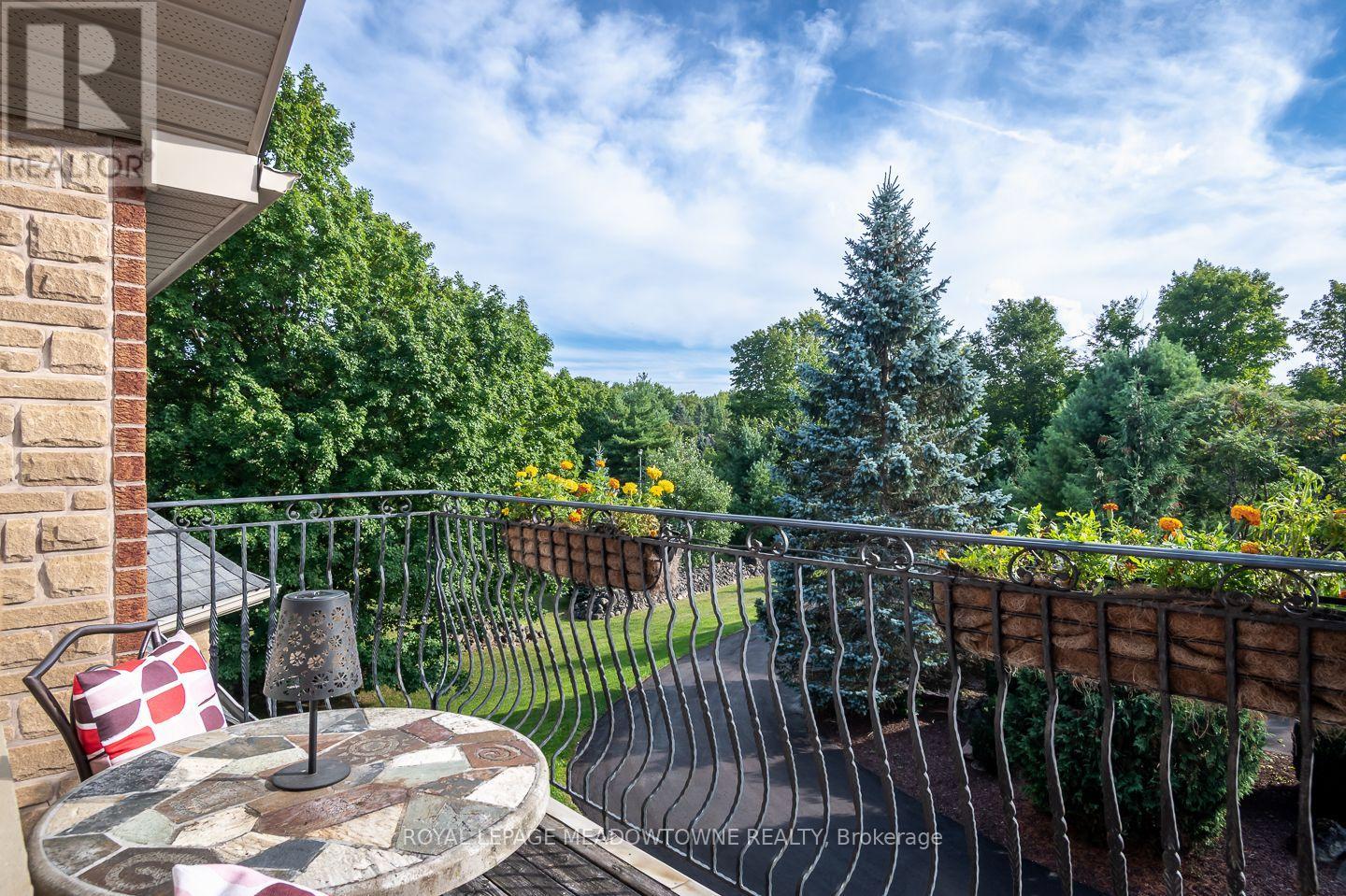 4215 Ennisclare Drive, Milton, Ontario  N0B 2K0 - Photo 24 - W13698120