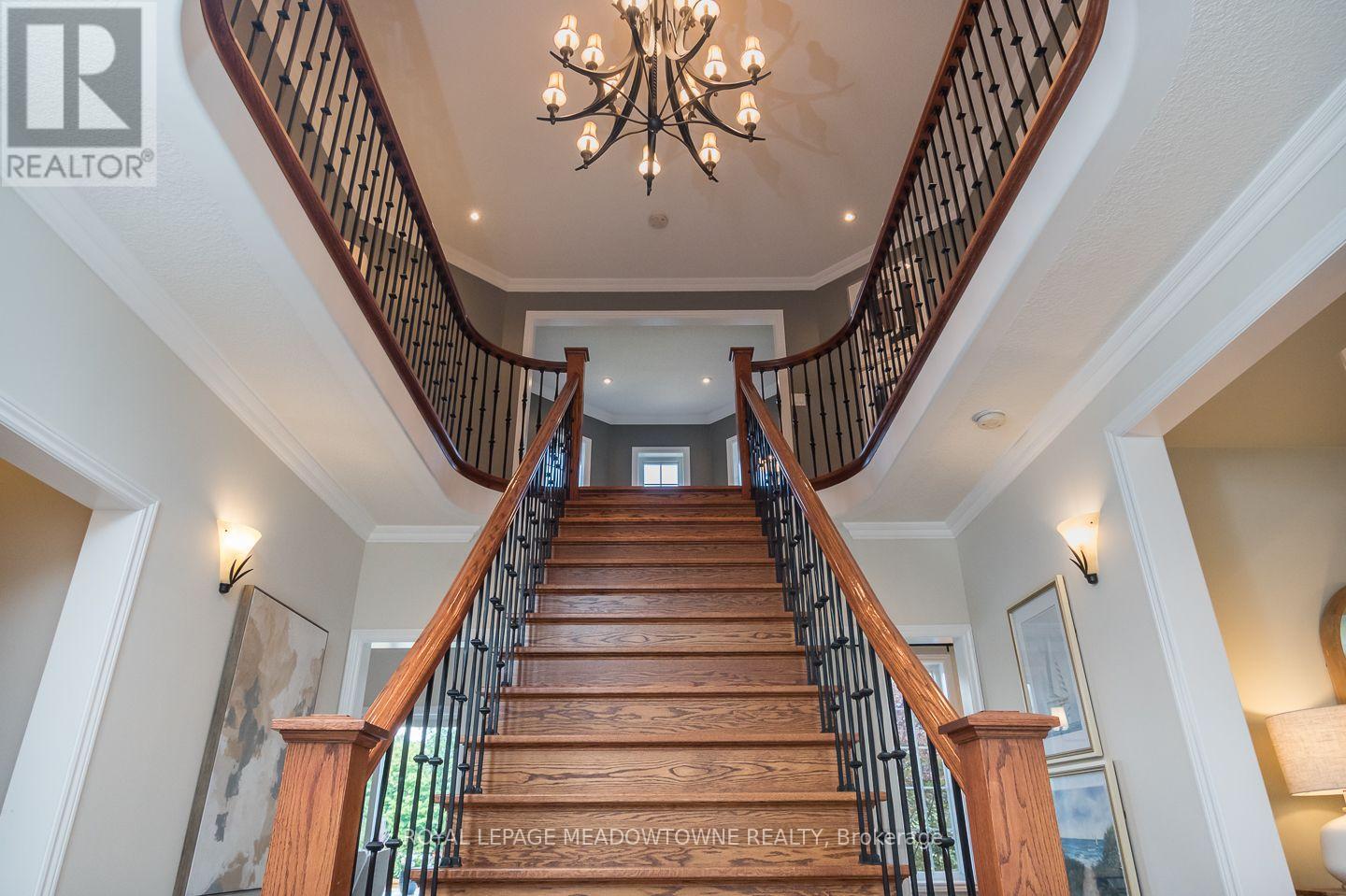 4215 Ennisclare Drive, Milton, Ontario  N0B 2K0 - Photo 17 - W13698120