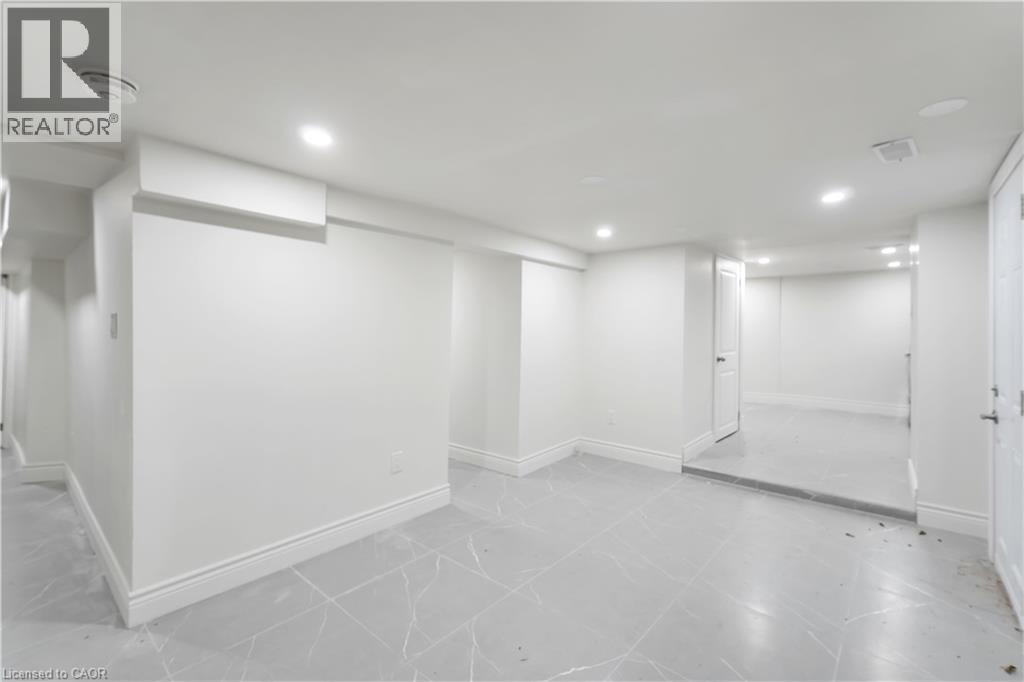 18 Mountain Street Unit# 3, Grimsby, Ontario  L3M 3J8 - Photo 6 - 40857512