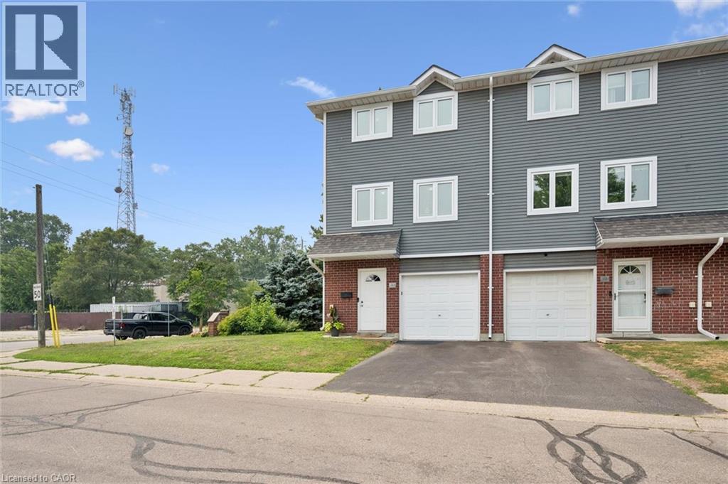 38 Harris Avenue Unit# A, Brantford, Ontario  N3R 2E9 - Photo 3 - 40857447