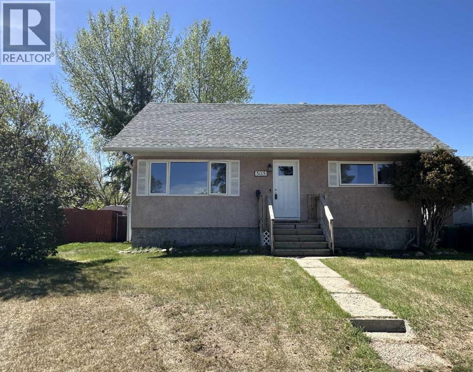 5115 61 Avenue, Ponoka, Alberta