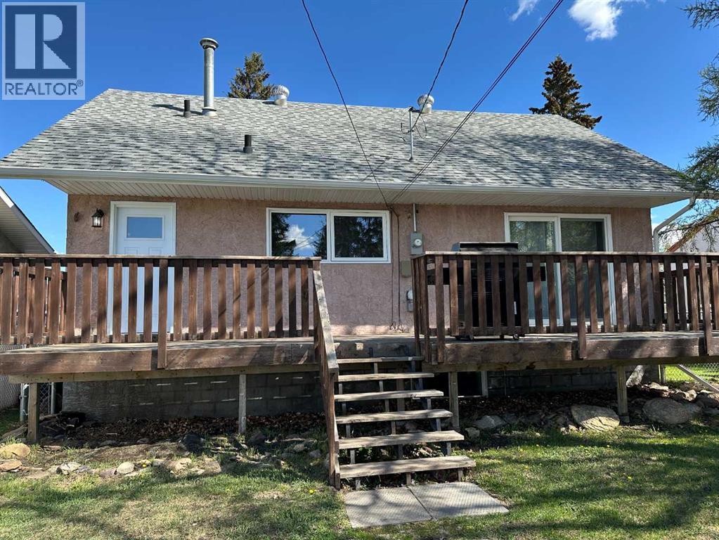 5115 61 Avenue, Ponoka, Alberta  T4J 1E8 - Photo 2 - A2314406