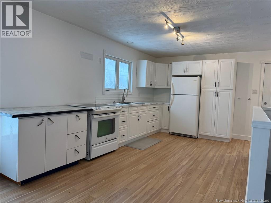 2938 Rue Chiasson, Bas-Caraquet, New Brunswick  E1W 5V7 - Photo 12 - NB135285