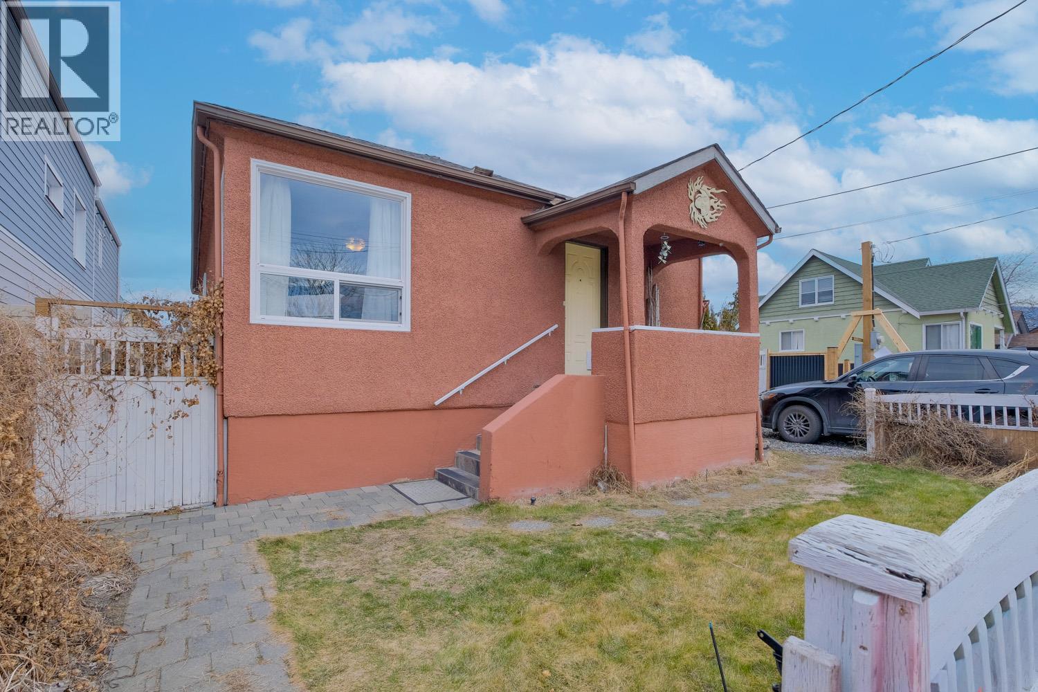 433 HEALES Avenue, Penticton, British Columbia