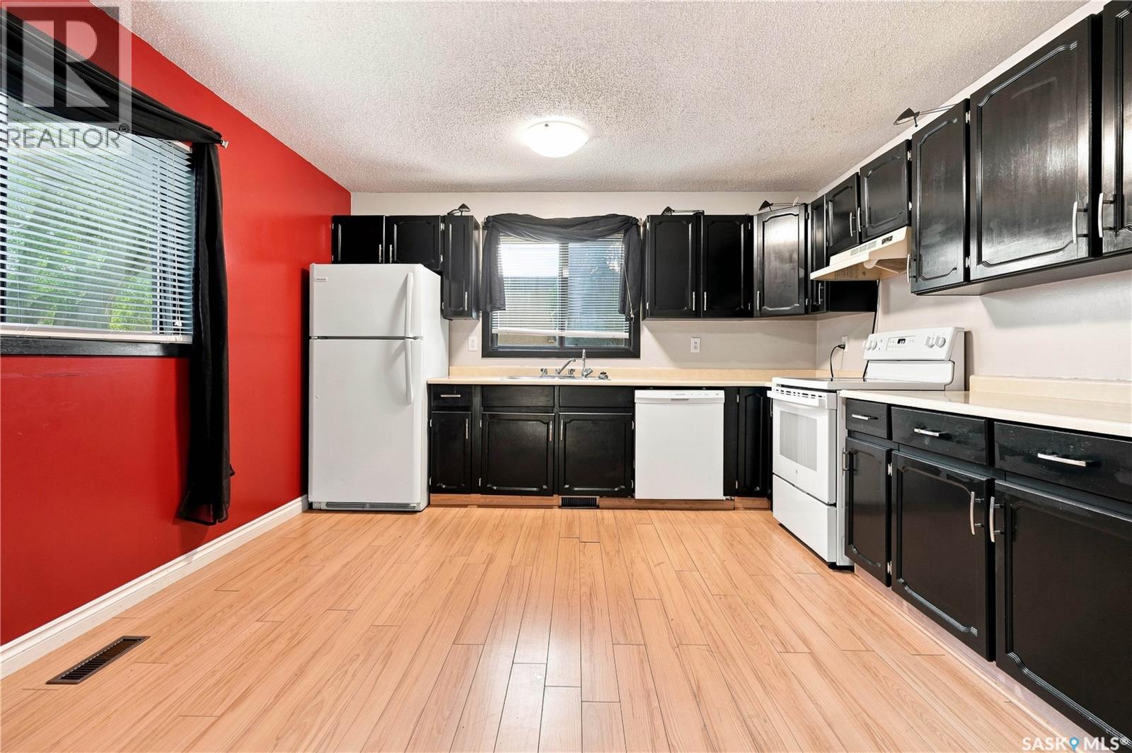 5907 Hague Crescent, Regina, Saskatchewan  S4X 3K6 - Photo 10 - SK046127