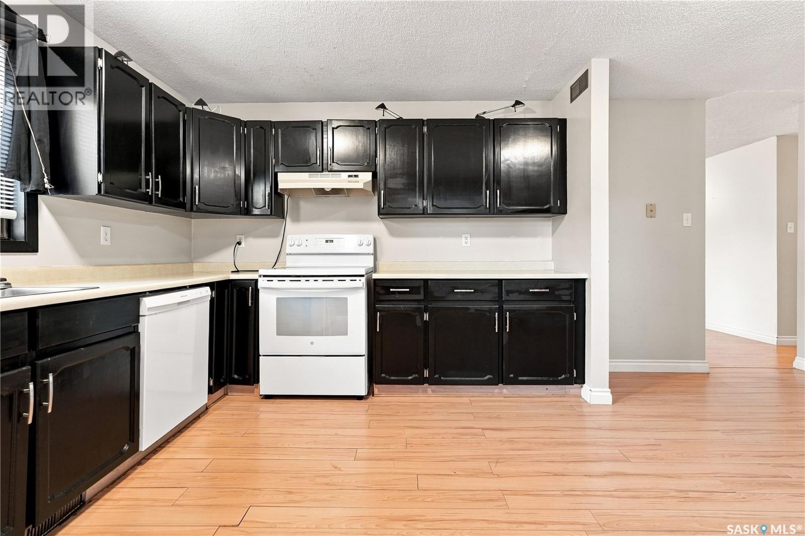 5907 Hague Crescent, Regina, Saskatchewan  S4X 3K6 - Photo 12 - SK046127