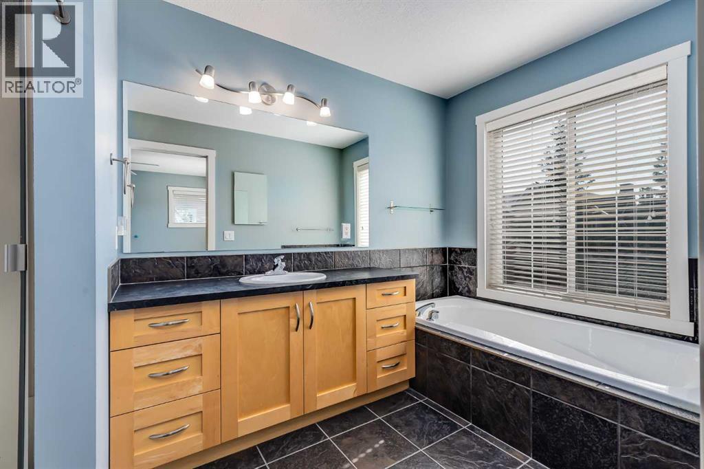 37 Cranleigh Heath SE, Calgary, Alberta  T3M 0E5 - Photo 20 - A2338210