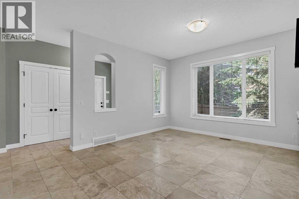 37 Cranleigh Heath SE, Calgary, Alberta  T3M 0E5 - Photo 4 - A2338210