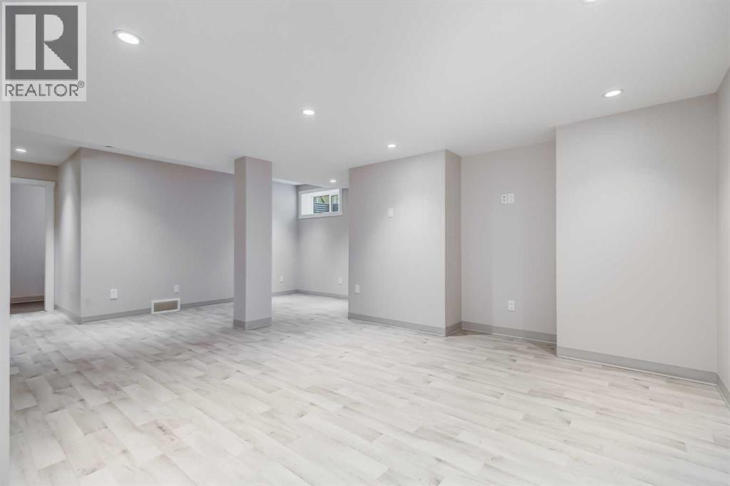 37 Cranleigh Heath SE, Calgary, Alberta  T3M 0E5 - Photo 32 - A2338210