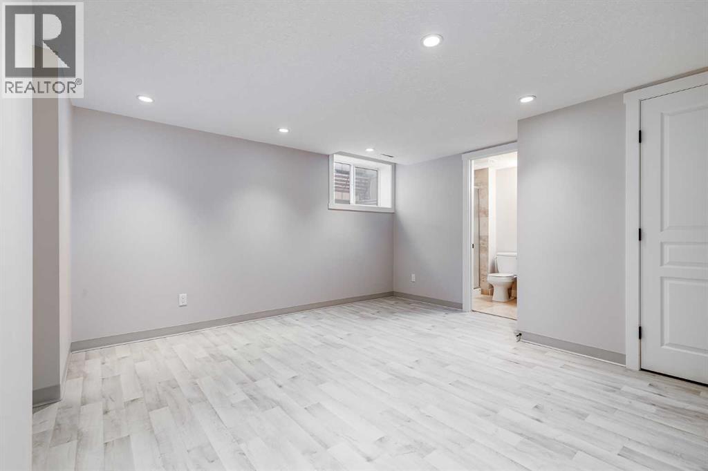 37 Cranleigh Heath SE, Calgary, Alberta  T3M 0E5 - Photo 31 - A2338210