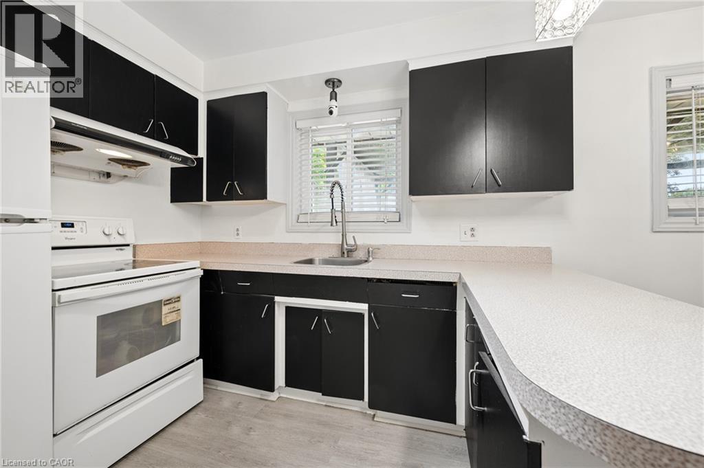 285 Stonybrook Drive, Kitchener, Ontario  N2M 4L8 - Photo 16 - 40856997