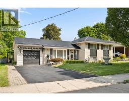 285 STONYBROOK Drive, Kitchener, Ontario