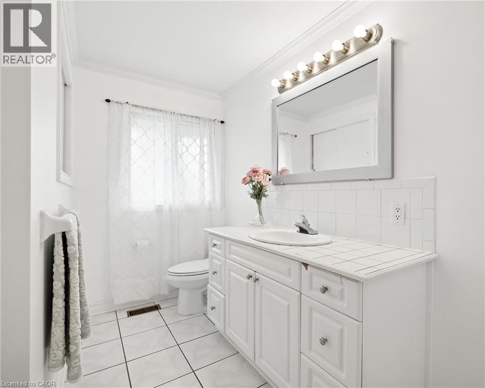 285 Stonybrook Drive, Kitchener, Ontario  N2M 4L8 - Photo 18 - 40856997