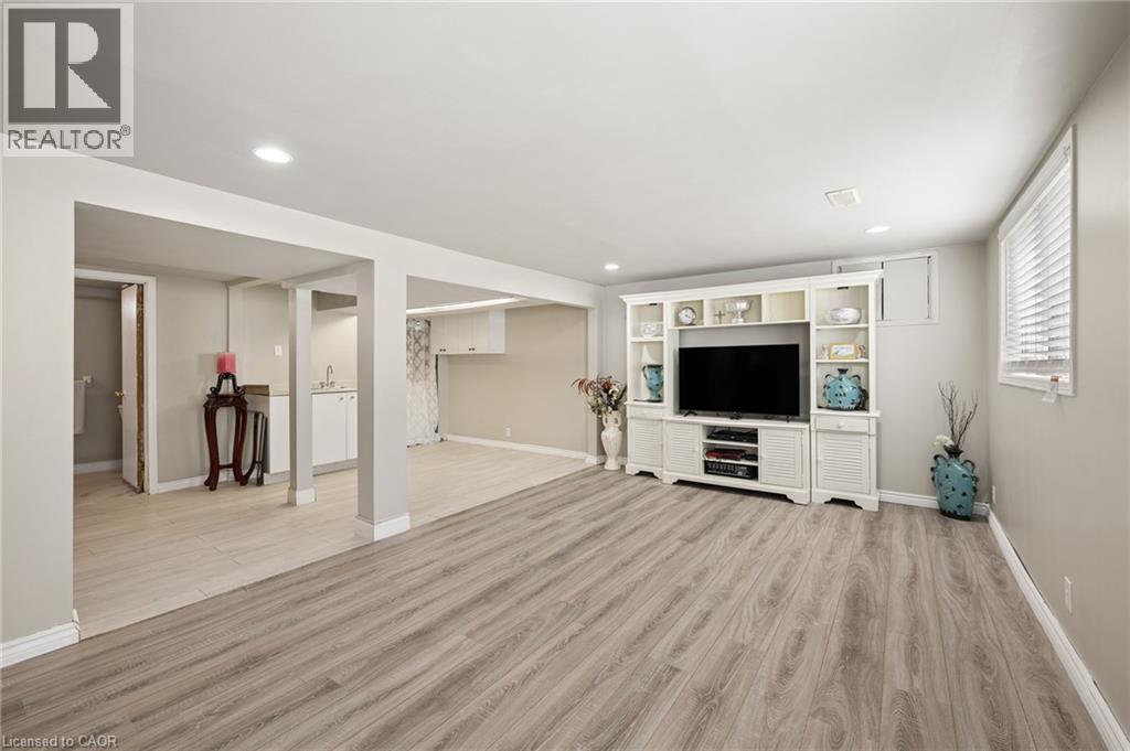 285 Stonybrook Drive, Kitchener, Ontario  N2M 4L8 - Photo 24 - 40856997