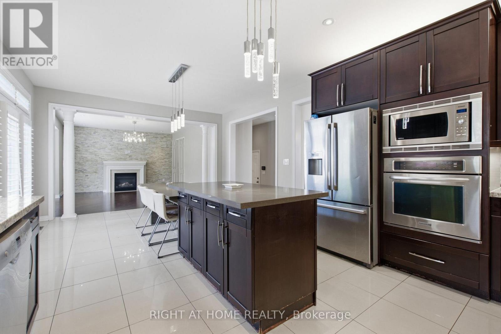 4713 Thomas Alton Boulevard, Burlington, Ontario  L7M 0K5 - Photo 10 - W13699974
