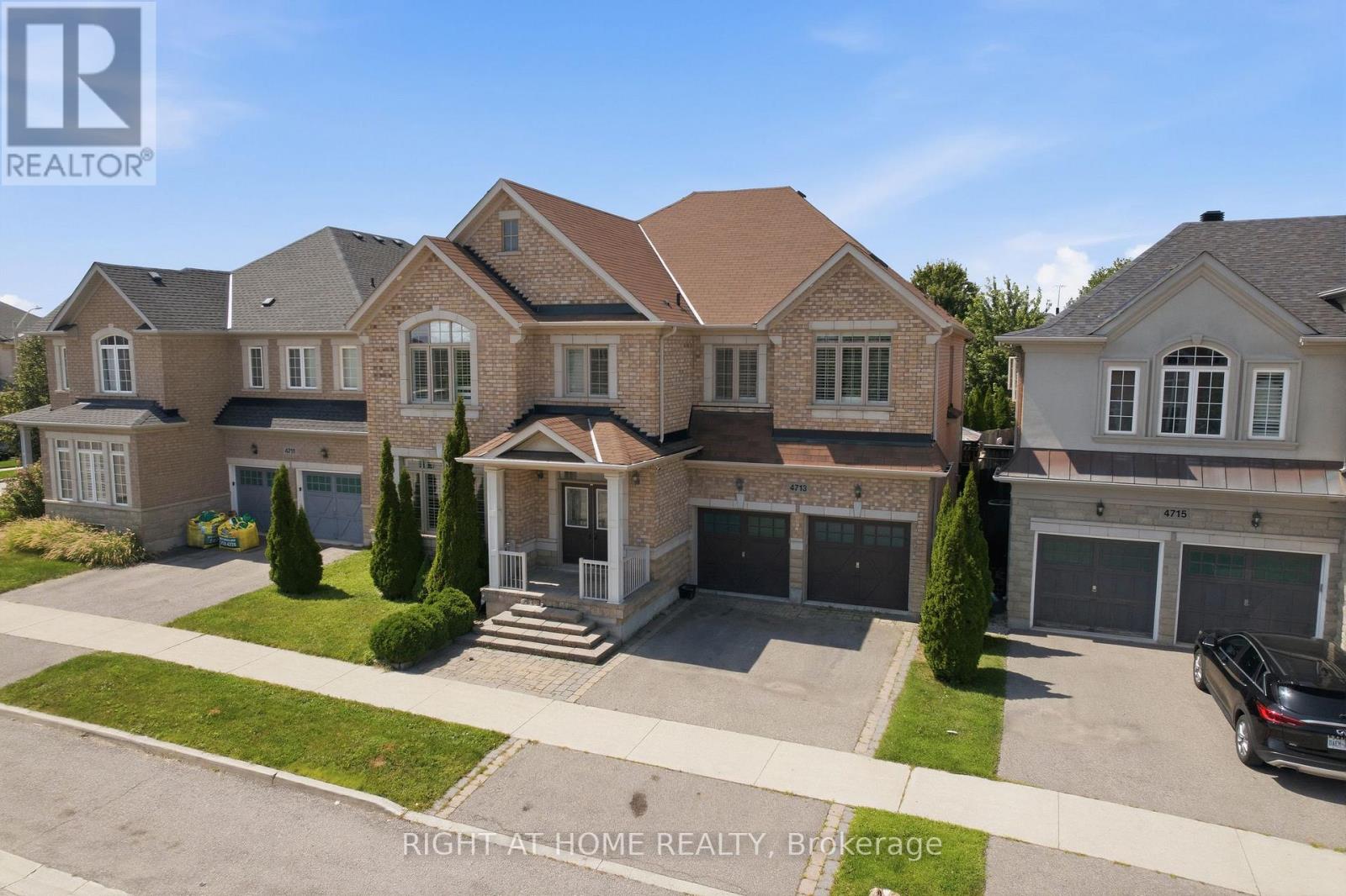 4713 Thomas Alton Boulevard, Burlington, Ontario  L7M 0K5 - Photo 2 - W13699974
