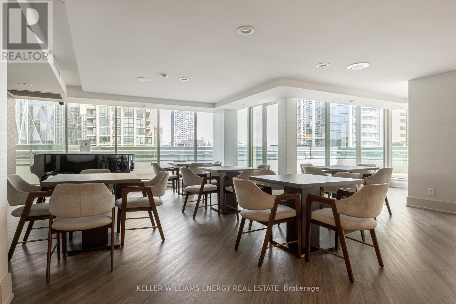1604 - 10 Yonge Street, Toronto, Ontario M5E 1R4 - Photo 19 - C13700396