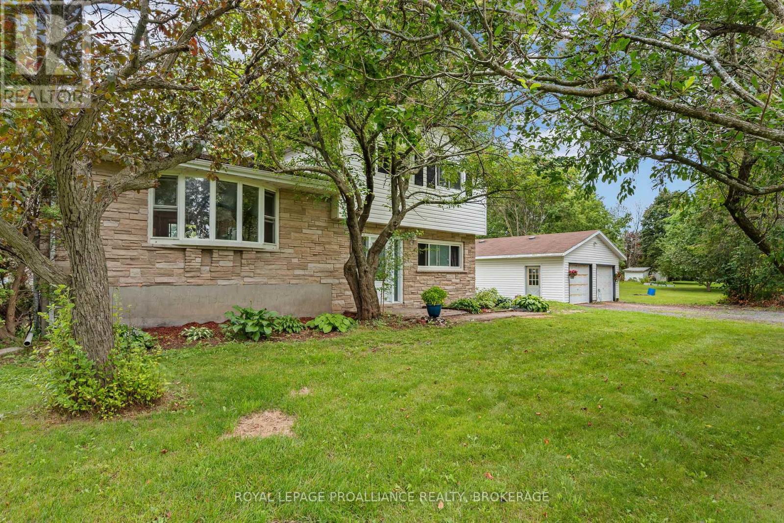 3298 Perth Road, South Frontenac, Ontario  K0H 1X0 - Photo 4 - X13700564