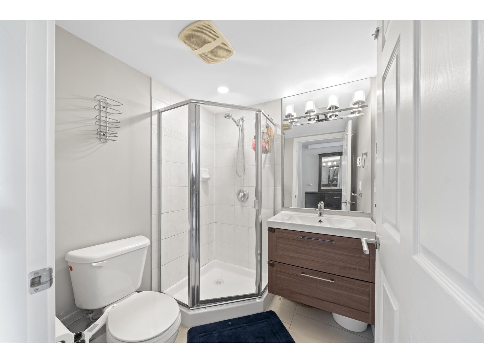 207 12083 92a Avenue, Surrey, British Columbia  V3V 8C8 - Photo 18 - R3156477