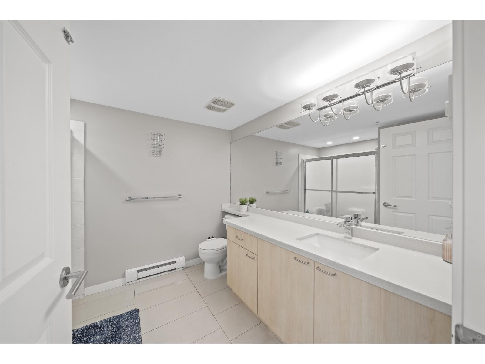 207 12083 92a Avenue, Surrey, British Columbia  V3V 8C8 - Photo 15 - R3156477