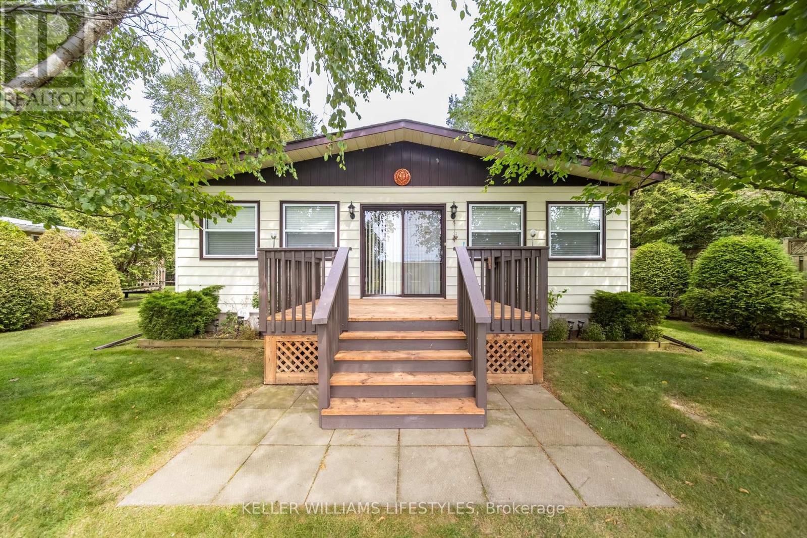 74891 Dr George Smith Avenue, Bluewater, Ontario  N0M 1G0 - Photo 3 - X13700490