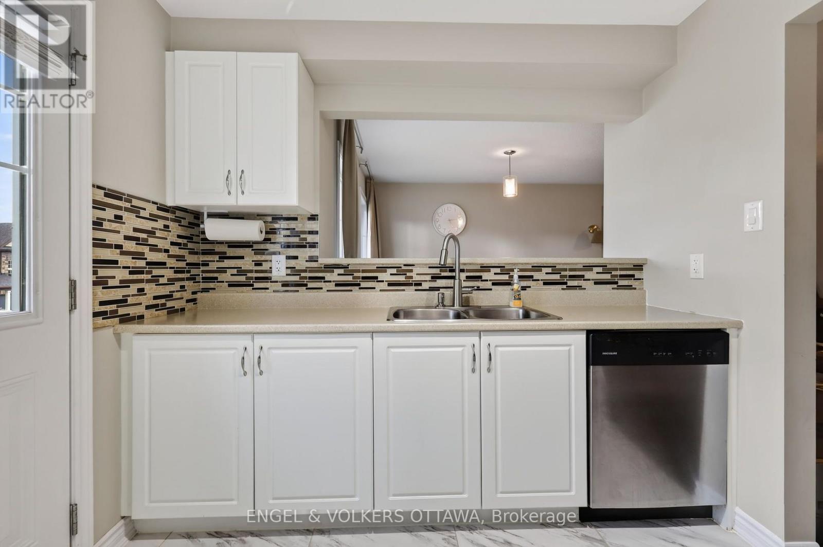 380 Sweet Grass Circle, Ottawa, Ontario  K2J 5W9 - Photo 6 - X13700492