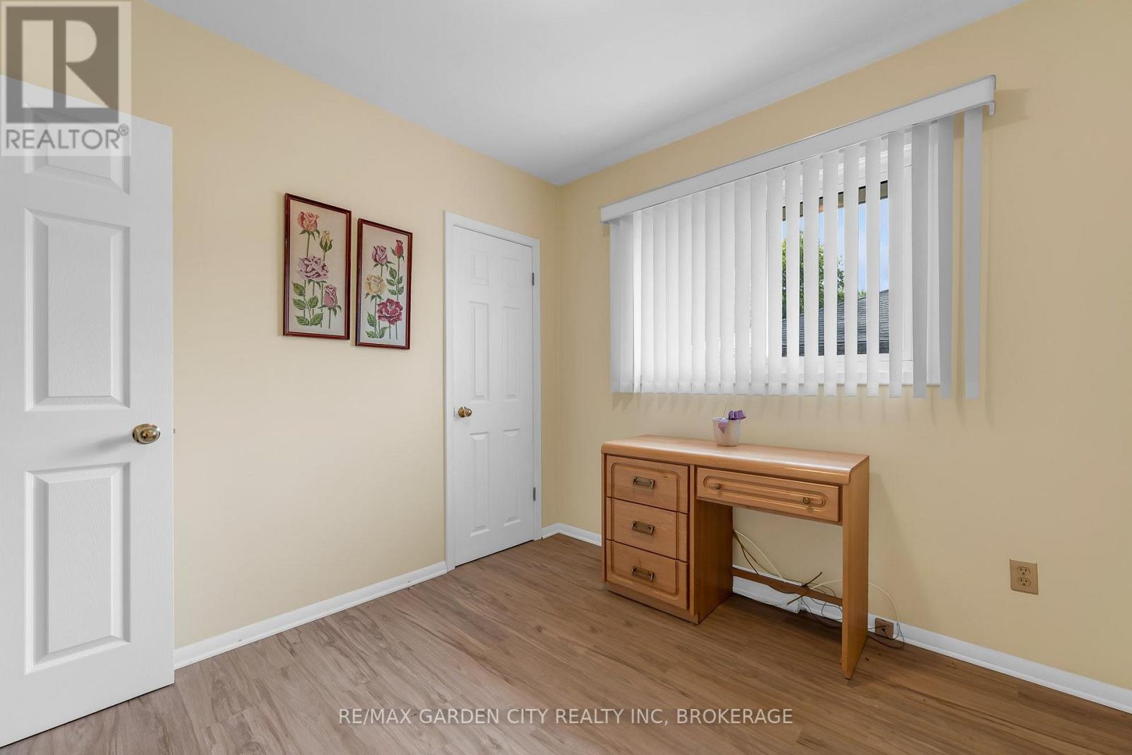 4 Regina Avenue, St. Catharines, Ontario  L2M 3G6 - Photo 11 - X13700352
