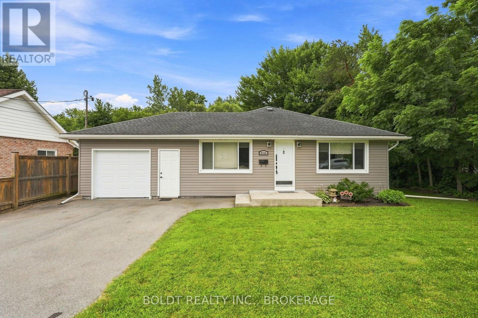 8166 Thorold Stone (Main) Road, Niagara Falls, Ontario  L2H 1A6 - Photo 1 - X13700452