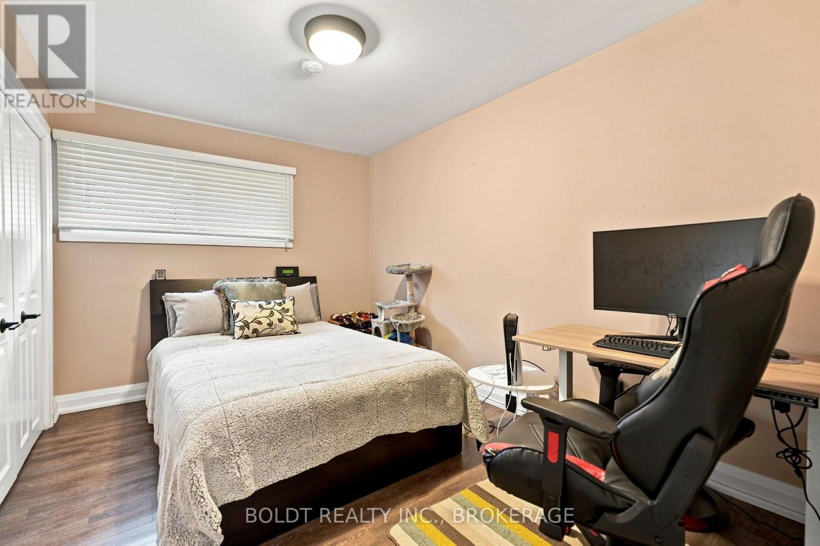 8166 Thorold Stone (Main) Road, Niagara Falls, Ontario  L2H 1A6 - Photo 14 - X13700452