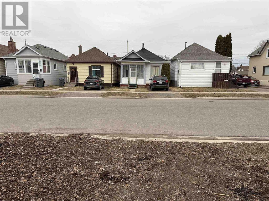 520 Brodie St N, Thunder Bay, Ontario  P7C 3T6 - Photo 2 - TB2602458