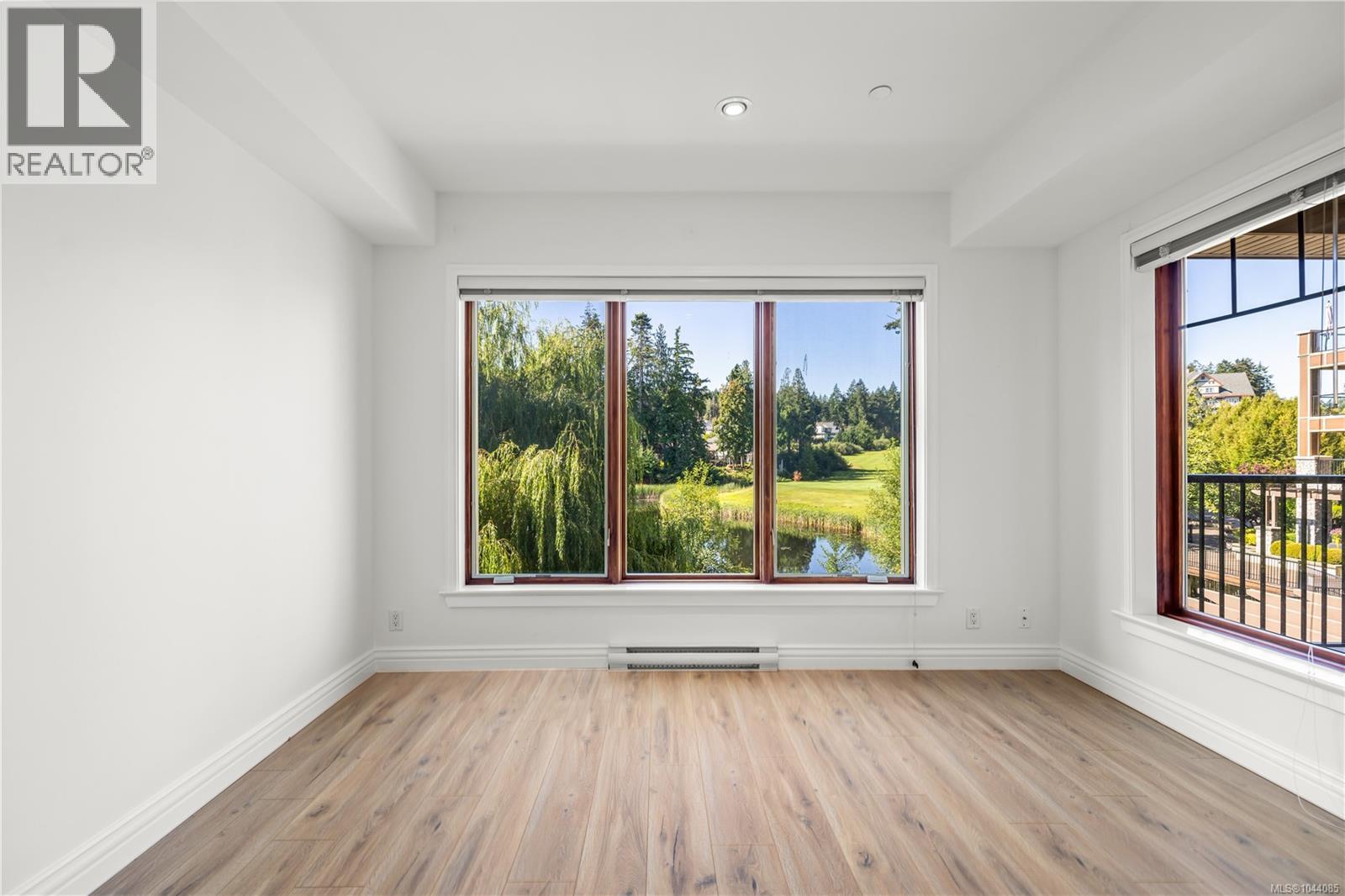 204 1325 Bear Mountain Pkwy S, Langford, British Columbia V9B 6T8 - Photo 16 - 1044085