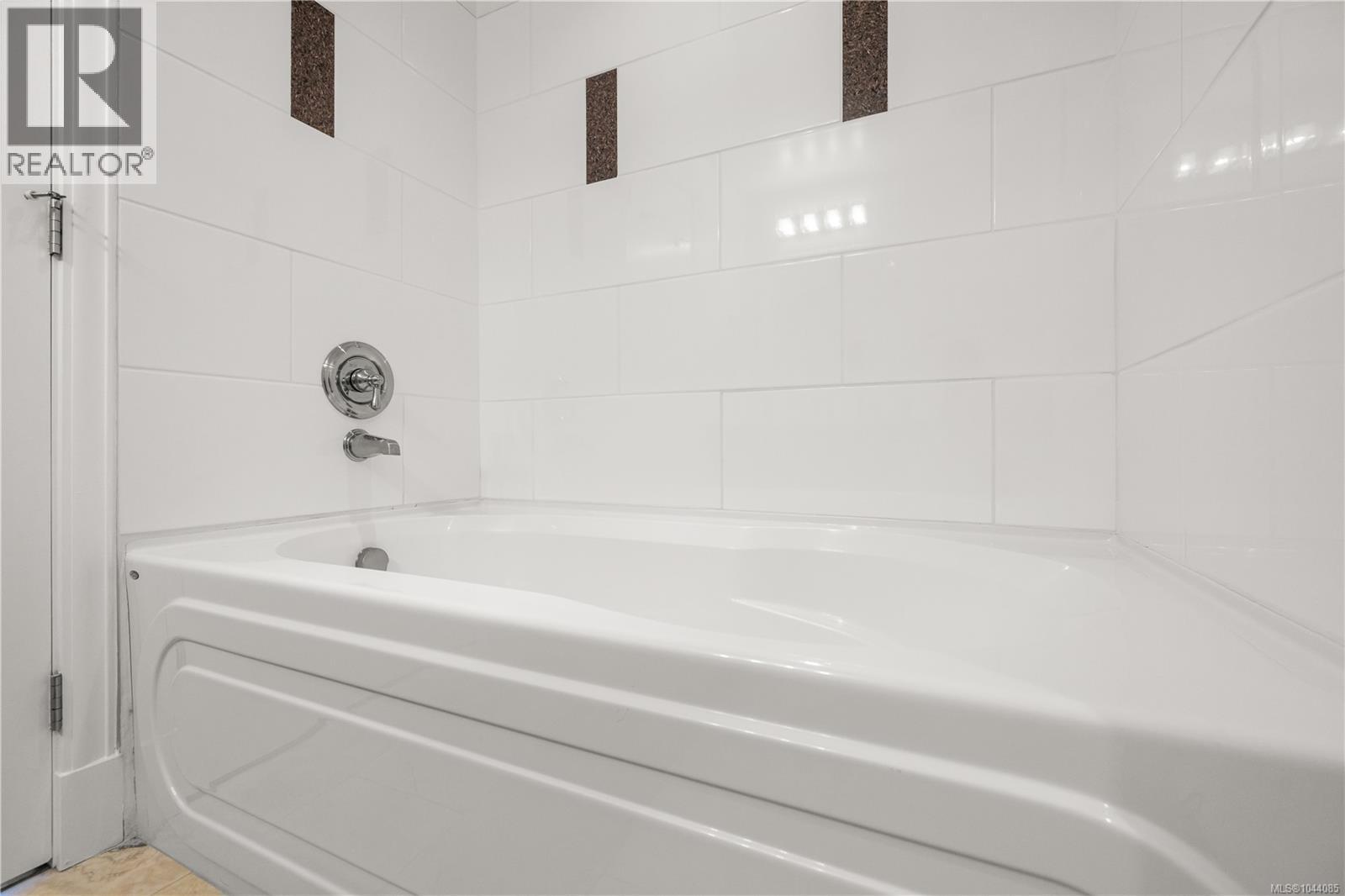 204 1325 Bear Mountain Pkwy S, Langford, British Columbia V9B 6T8 - Photo 21 - 1044085