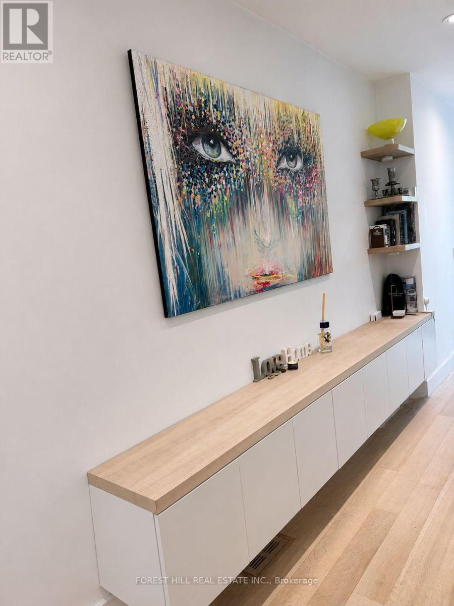 150 RUSHTON ROAD Toronto (Wychwood), ON M6G 3J1