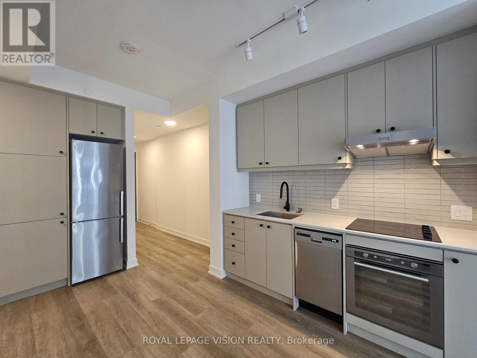 911 - 9 Tecumseth Street, Toronto, Ontario M5V 3G4 - Photo 3 - C13700422