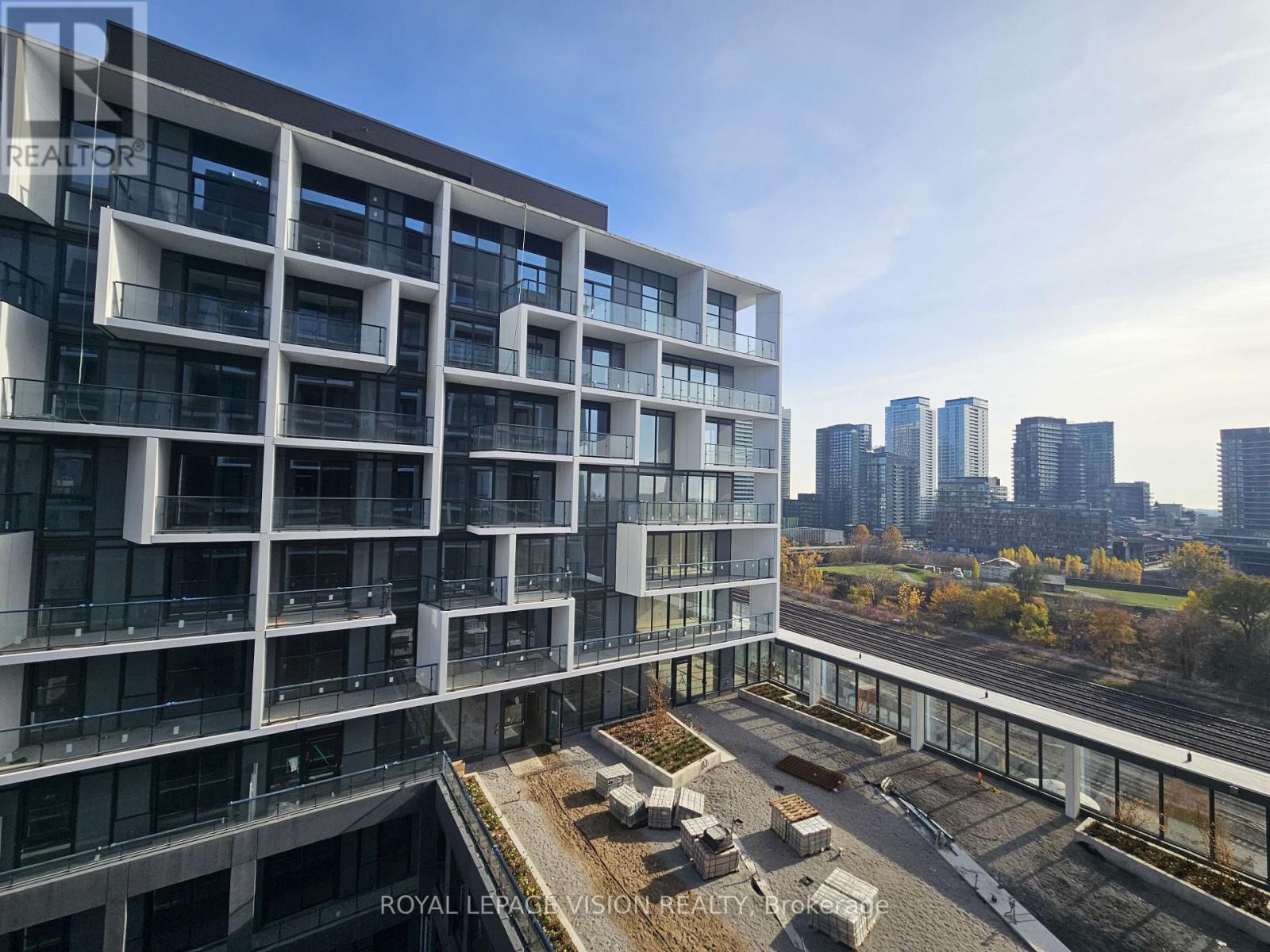 911 - 9 Tecumseth Street, Toronto, Ontario M5V 3G4 - Photo 9 - C13700422