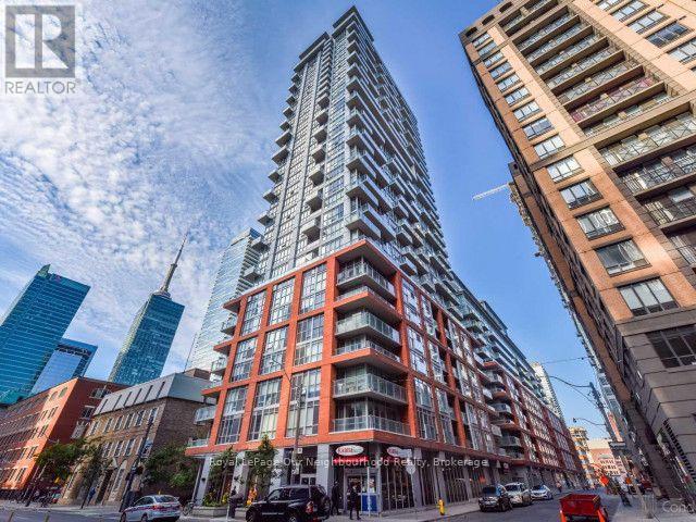 2106 - 126 SIMCOE STREET, Toronto, Ontario