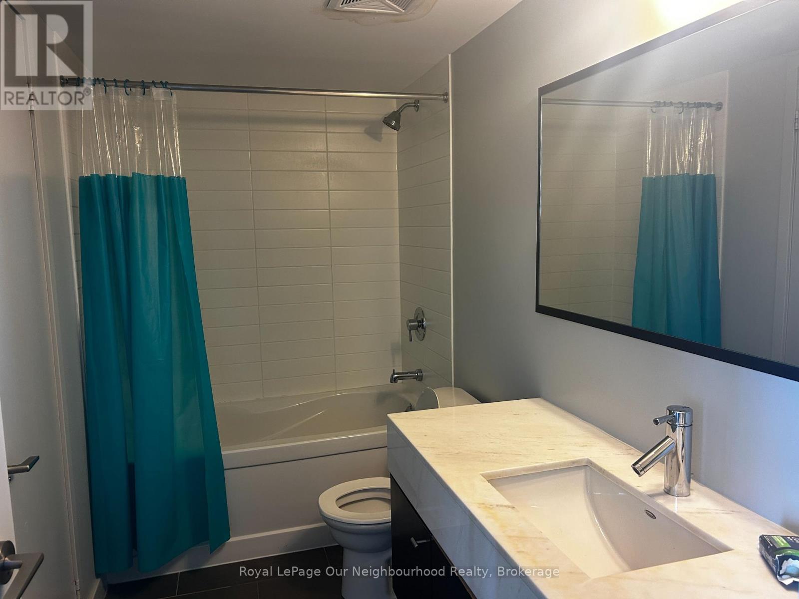 2106 - 126 Simcoe Street, Toronto, Ontario M5H 4E6 - Photo 10 - C13700474