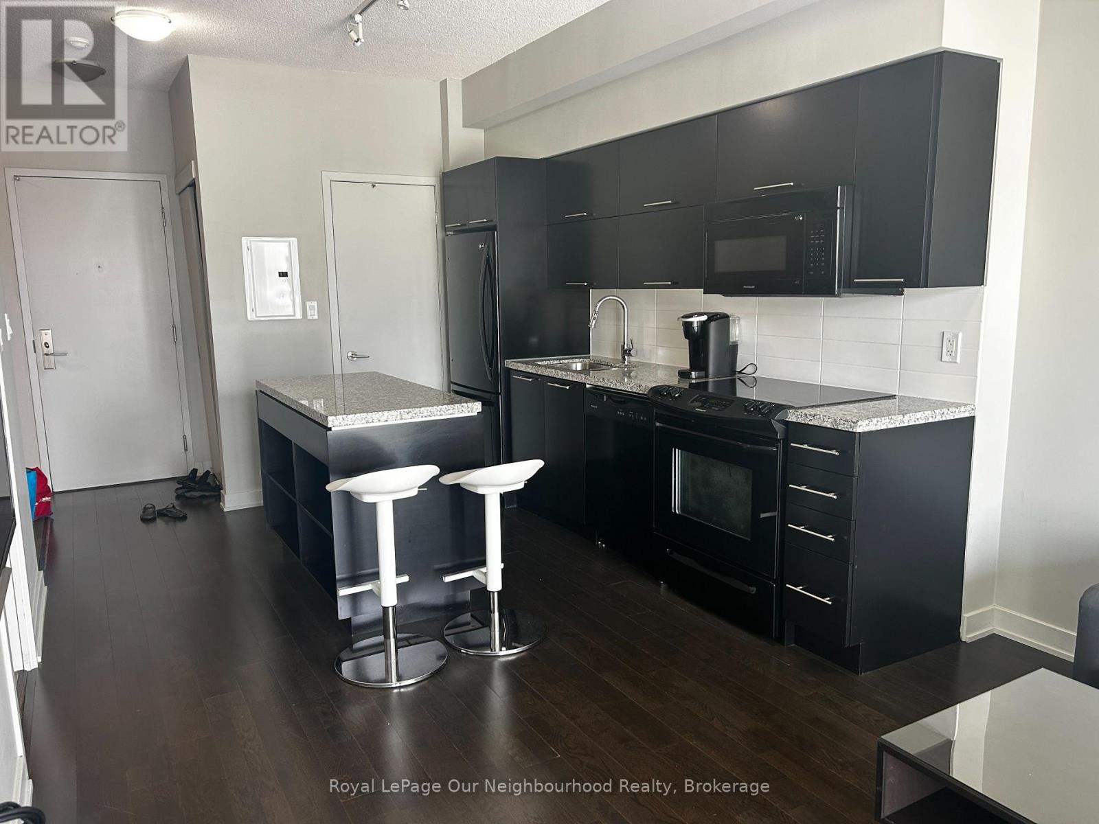 2106 - 126 Simcoe Street, Toronto, Ontario M5H 4E6 - Photo 7 - C13700474