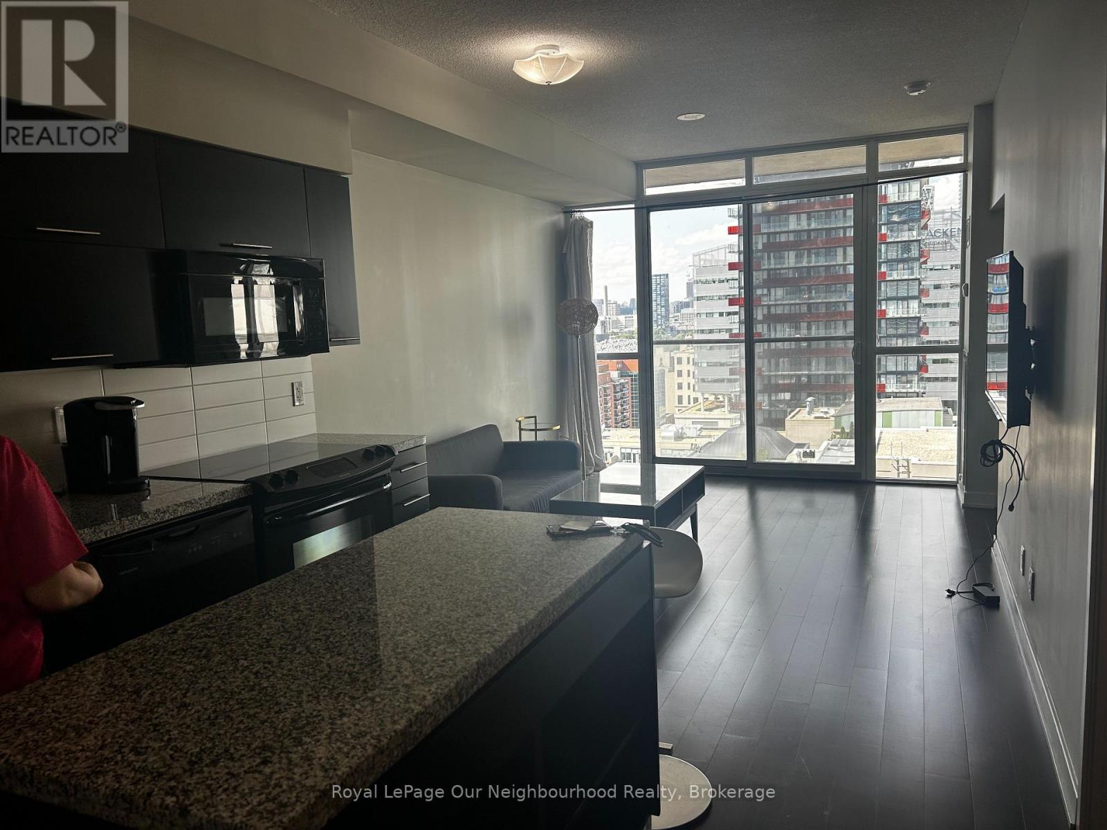 2106 - 126 Simcoe Street, Toronto, Ontario M5H 4E6 - Photo 8 - C13700474