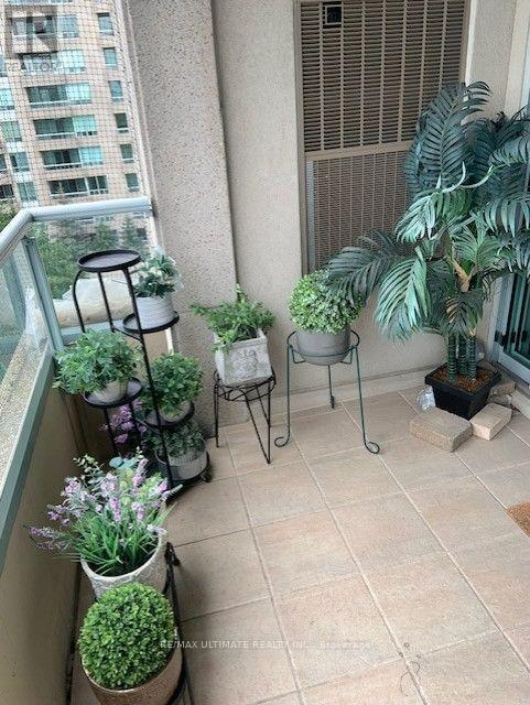 808 - 8 Covington Road, Toronto, Ontario M6A 3E5 - Photo 22 - C13700506