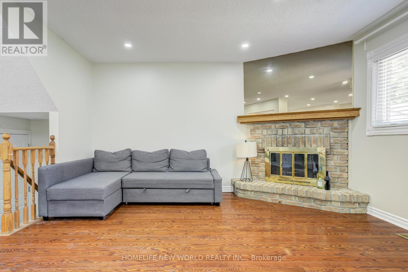 89 Chatfield Drive, Ajax, Ontario L1T 2J4 - Photo 10 - E13700290