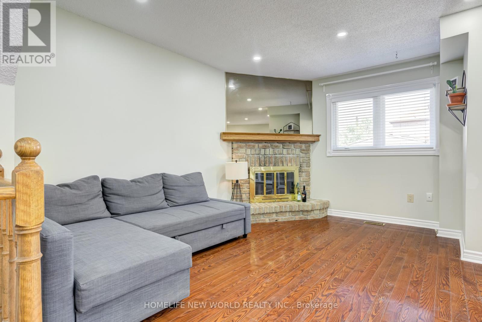 89 Chatfield Drive, Ajax, Ontario L1T 2J4 - Photo 8 - E13700290