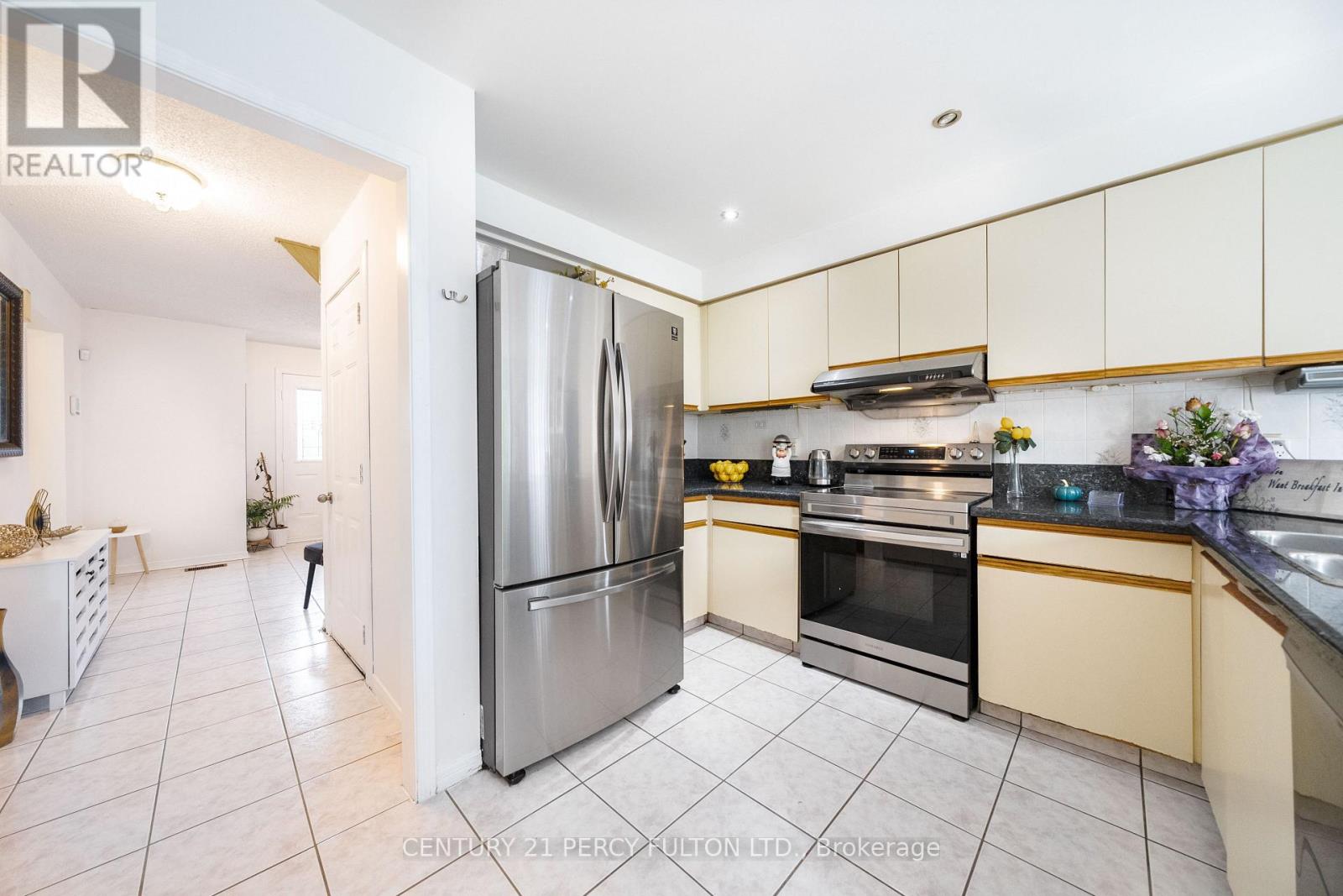 1951 Rosebank Road, Pickering, Ontario  L1V 1P7 - Photo 8 - E13700418