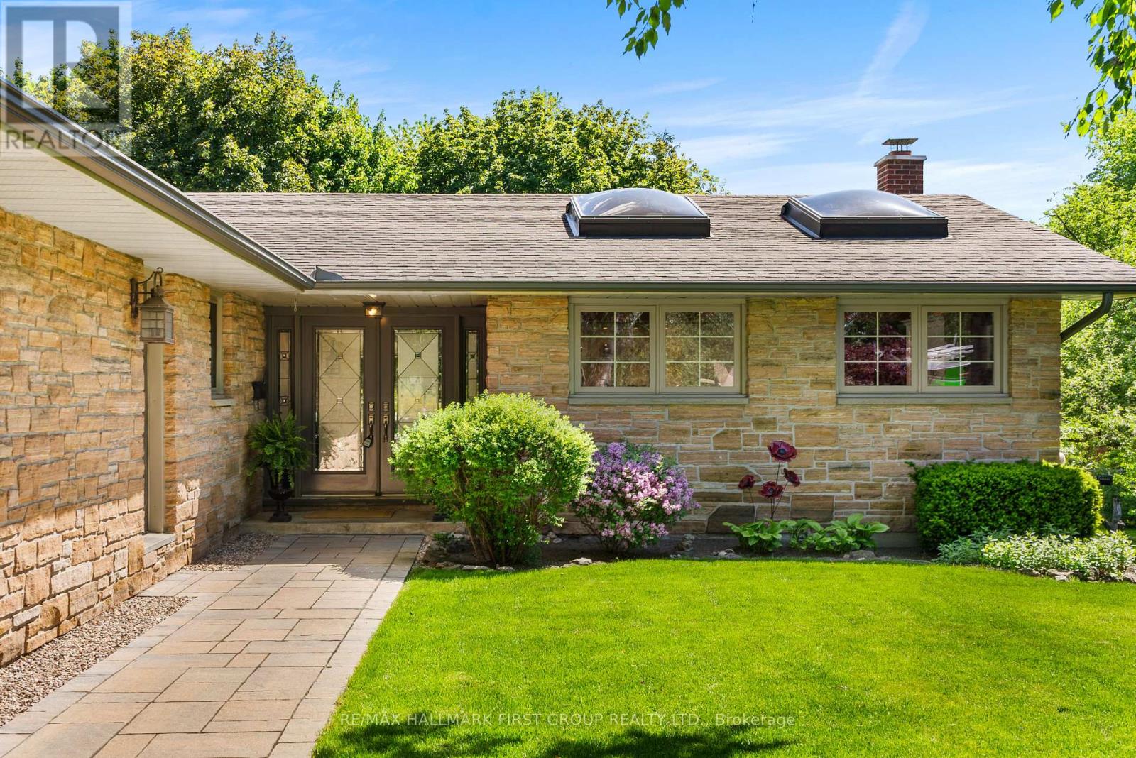 1889 Appleview Road, Pickering, Ontario  L1V 1T7 - Photo 3 - E13700436
