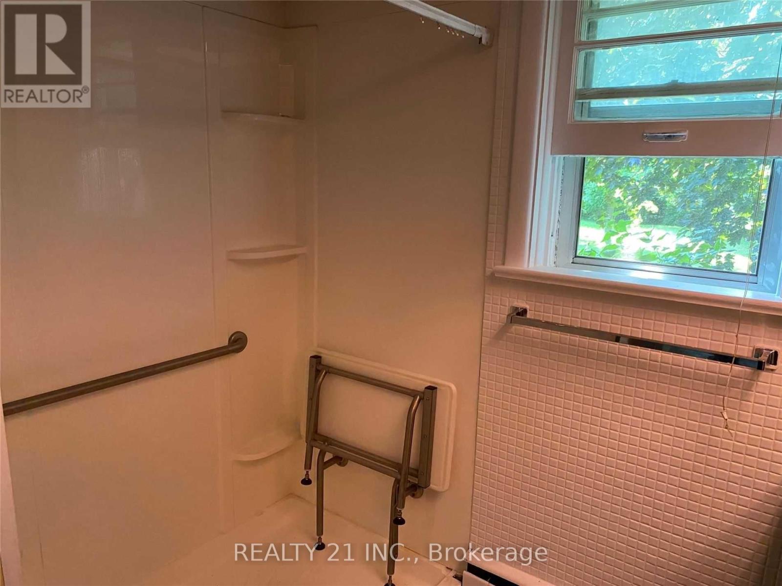 56 Galloway Road, Toronto, Ontario  M1E 1W5 - Photo 11 - E13700462
