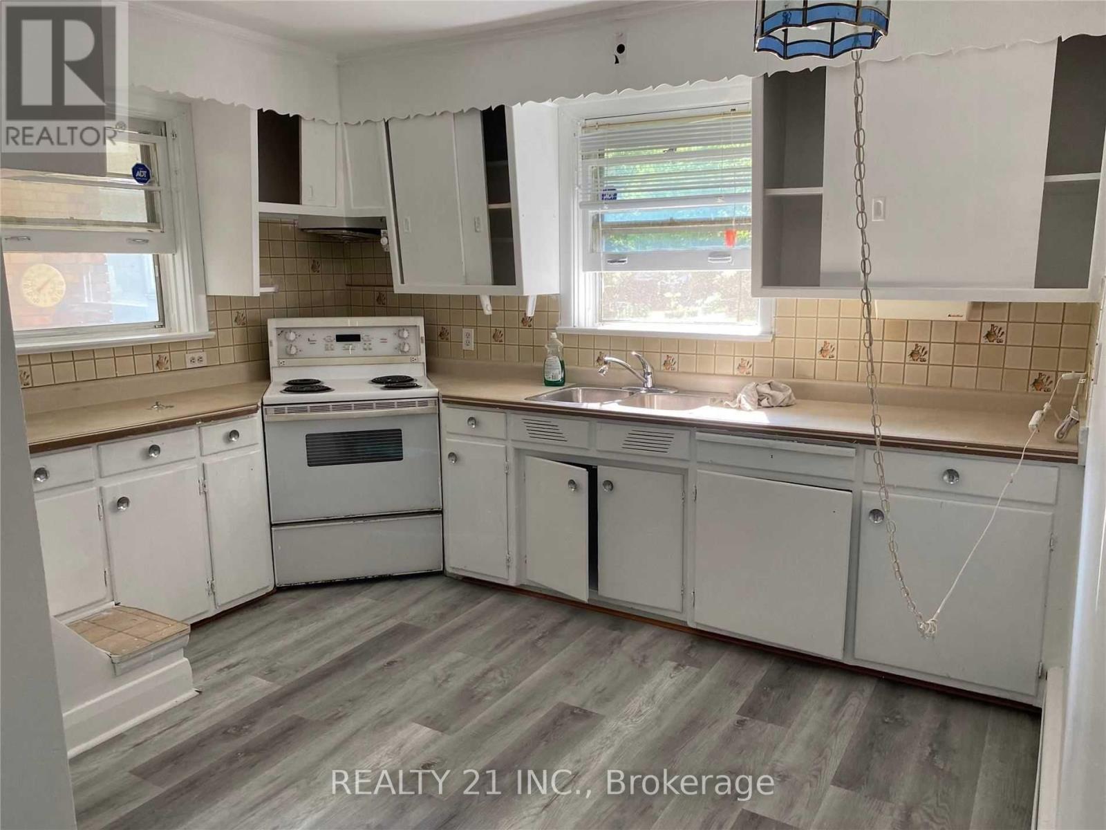 56 Galloway Road, Toronto, Ontario  M1E 1W5 - Photo 12 - E13700462