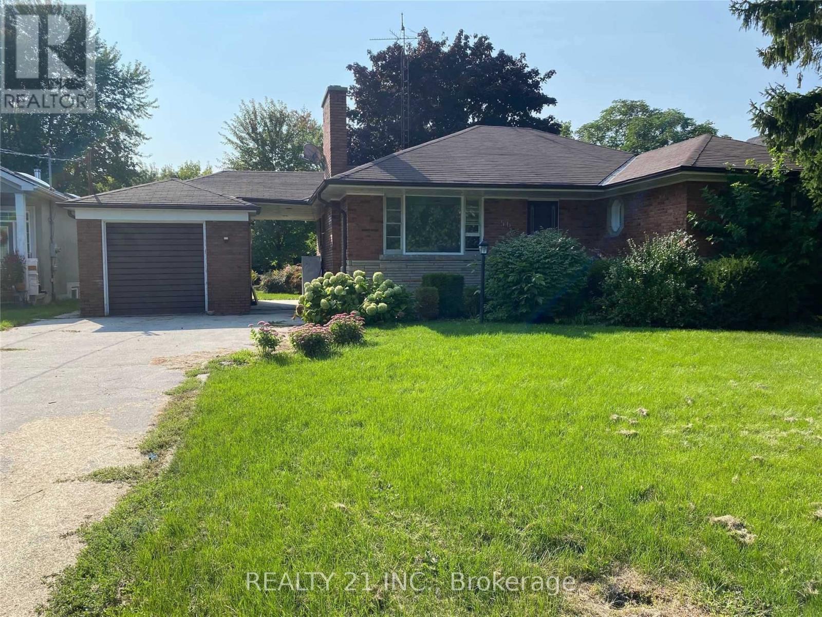 56 Galloway Road, Toronto, Ontario  M1E 1W5 - Photo 2 - E13700462