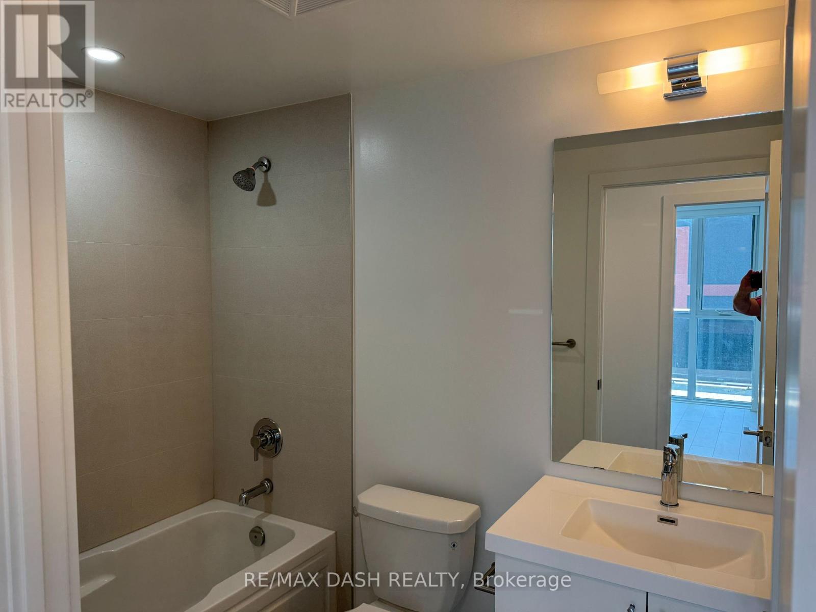 824 - 2545 Simcoe Street N, Oshawa, Ontario  L1L 0W3 - Photo 6 - E13700530